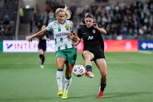 Stina Lennartsson of Hammarby and Érica Cancelinha of