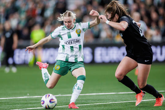Emilie Joramo of Hammarby and Mackenzie Cherry of Sporting
