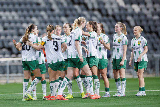 Vilde Hasund of Hammarby celebrate with teammates