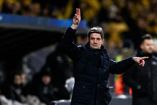 Head coach Cristian Chivu of Inter