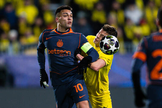 Lautaro Martínez of Inter and Jostein Gundersen of