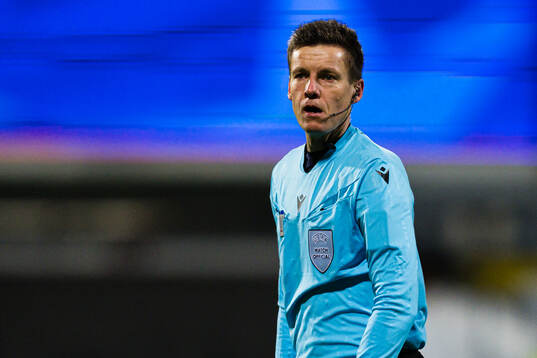 Daniel Siebert, referee