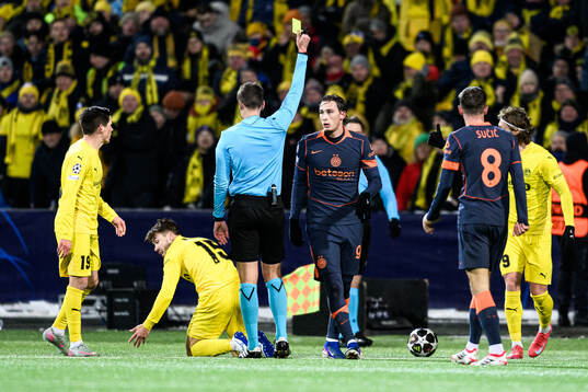 Pio Esposito of Inter receives a yellow card