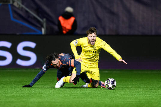 Matteo Darmian of Inter and Fredrik André Bjørkan of