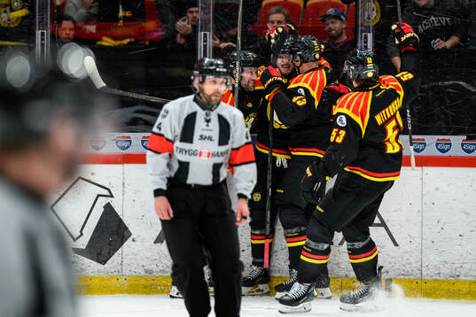 Brynäs Kieffer Bellows jublar