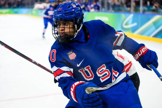 Laila Edwards of USA in the women's ice hockey final game