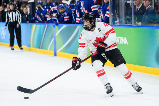 Blayre Turnbull of Canada in the women's ice hockey final
