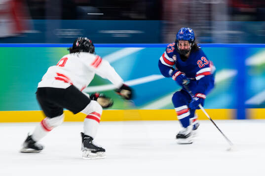 Hannah Bilka of USA in the women's ice hockey final game