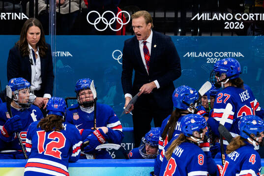 Head coach John Wroblewski of USA in the women's ice hockey