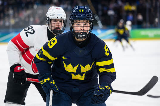 Alessia Baechler of Switzerland and Nicole Hall of Sweden
