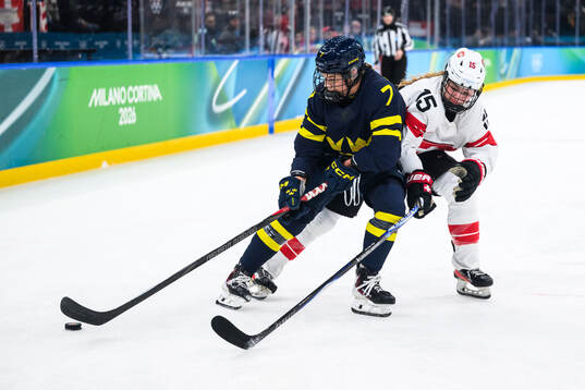 Mira Jungåker of Sweden and Laure Meriguet of Switzerland