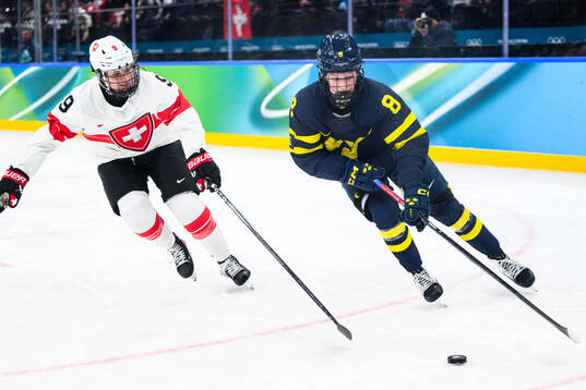 Shannon Sigrist of Switzerland and Hilda Svensson of Sweden