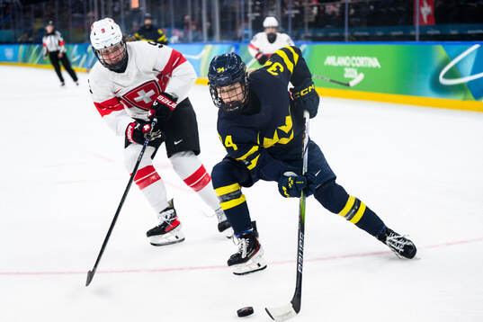 Shannon Sigrist of Switzerland and Mira Hallin of Sweden in