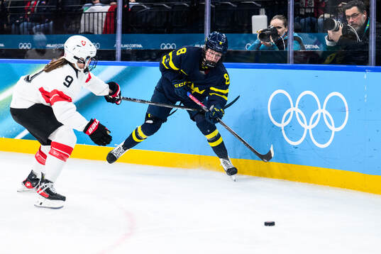 Shannon Sigrist of Switzerland and Hilda Svensson of Sweden