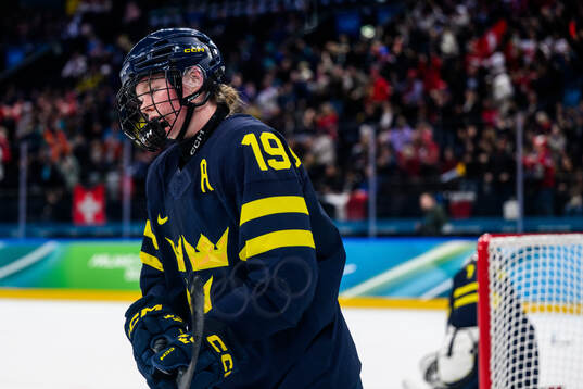 Sara Hjalmarsson of Sweden looks dejected