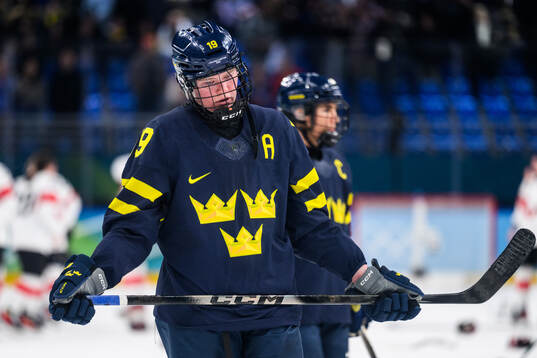 Sara Hjalmarsson of Sweden looks dejected