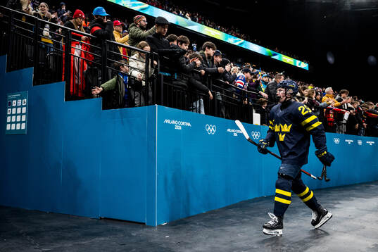 Felizia Wikner Zienkiewicz of Sweden look dejected