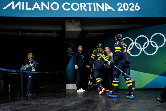 Team manager Anders Lundberg and Anna Kjellbin of Sweden