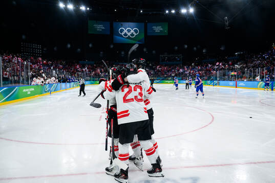 Kristin O'Neill of Canada celebrates