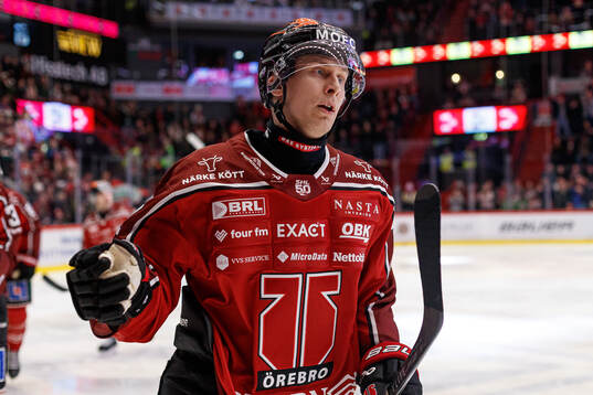 Örebros Jesse Ylönen jublar