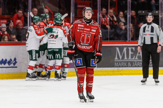 Örebros Milton Oscarson deppar