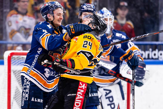 Växjös Keegan Lowe och Luleås Brendan Shinnimin
