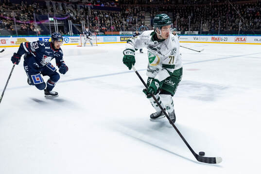 Linköpings Adam Hofbauer och Färjestads Viktor Lodin