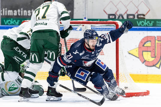 Linköpings Christoffer Ehn jublar