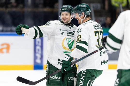 Färjestads Luke Philp jublar