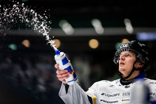 HV71s Axel Rindell