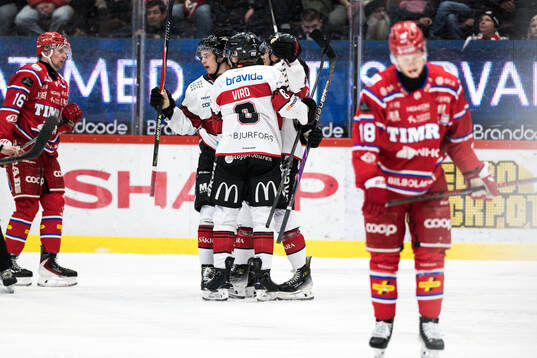 Malmö Redhawks Robin Hanzl jublar