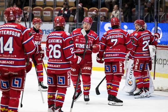 Timrås spelare jublar
