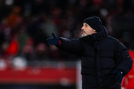 Head coach Vincenzo Italiano of Bologna