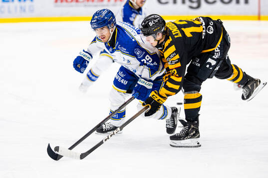 Leksands Michael Lindqvist och Skellefteås Valter Lindberg