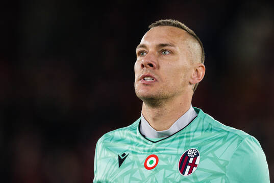 Goalkeeper Łukasz Skorupski of Bologna