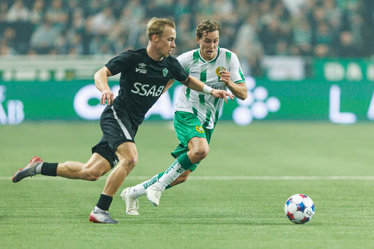 Brages Alex Mortensen och Hammarbys Hampus Skoglund