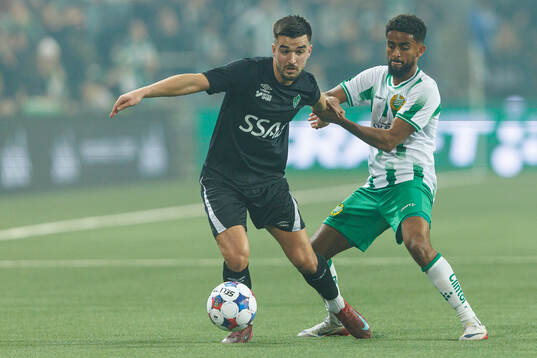 Brages Haris Brkic och Hammarbys Tesfaldet Tekie