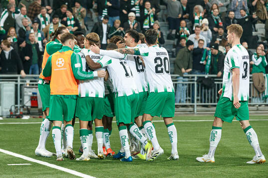 Hammarbys spelare jublar