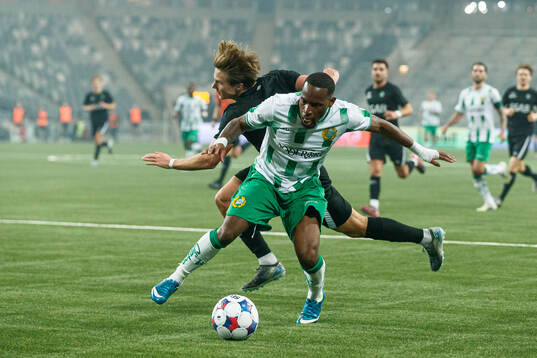 Hammarbys Okeke Obilor Denzel och Brages Noah Östberg