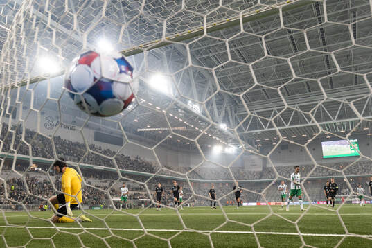 Hammarbys Nahir Besara gör 2-0 på straff bakom Brages