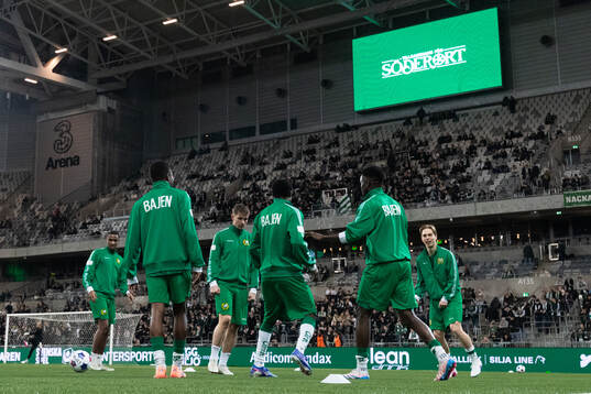 Hammarbys spelare värmer upp