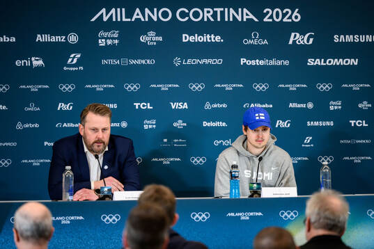 Head coach Antti Pennanen and Sebastian Aho