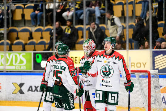 Frölundas målvakt Tobias Normann och Frölundas Samuel