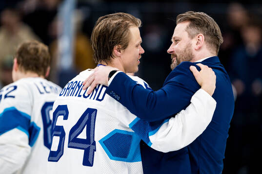 Mikael Granlund and Head coach Antti Pennanen of Finland
