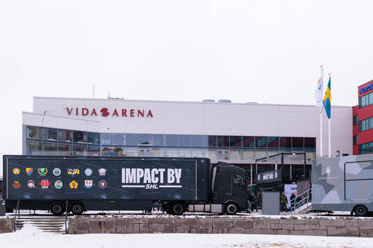 SHL Impact Tour utanför Vida arena före ishockeymatchen i