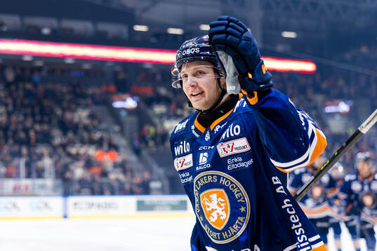 Växjös Morgan Anderberg jublar