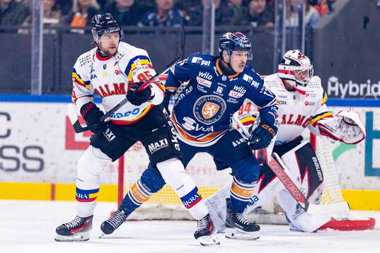 Malmö Redhawks Carl Persson och Växjös Erik Andersson