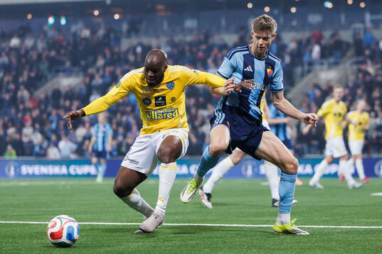 Falkenbergs FFs Lassina Sangaré och Djurgårdens Patric