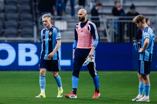 Djurgårdens Kristian Lien och målvakt Filip Manojlovic