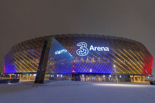 3Arena upplyst i Djurgårdens färger